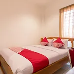 Oyo 447 Hutasimo Residence